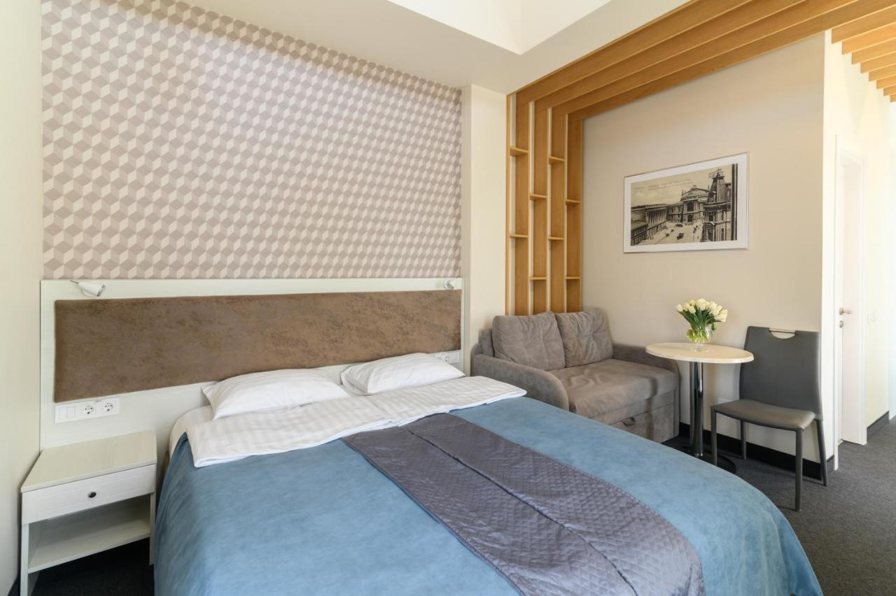 Voyage Hotel Odesa Exterior photo